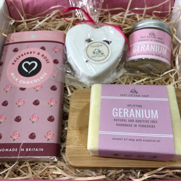 Geranium Treats Gift Box - Cosy Cottage Soap